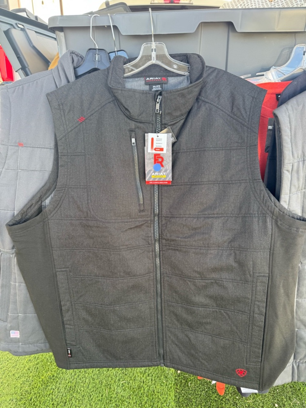Ariat Men's Dark Gray Quilted Vest